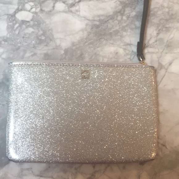 kate spade Handbags - Kate  Spade ♠️ wristlet